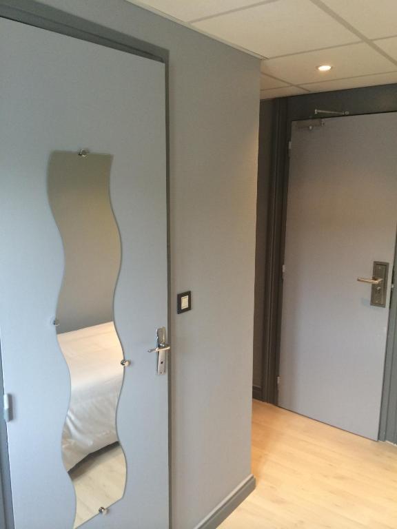 Hotel Le Fecamp Bolbec Oda fotoğraf