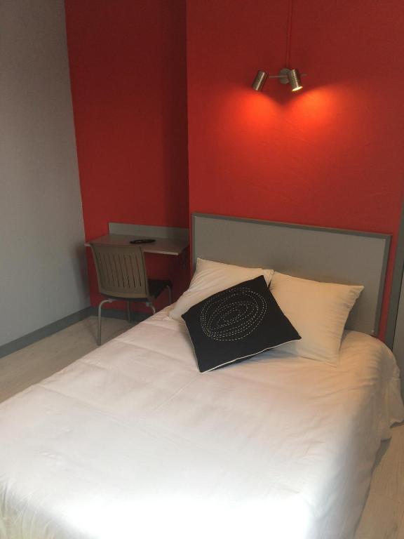 Hotel Le Fecamp Bolbec Oda fotoğraf