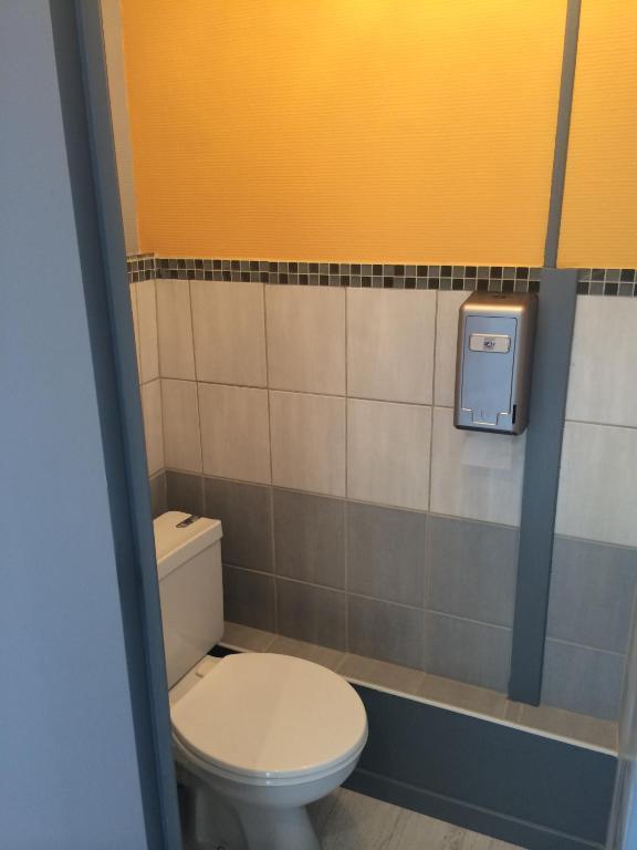 Hotel Le Fecamp Bolbec Oda fotoğraf